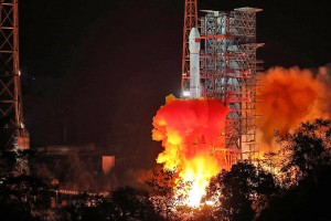Китайцы с успехом отправили в космос первый спутник проекта «Хунъюнь»